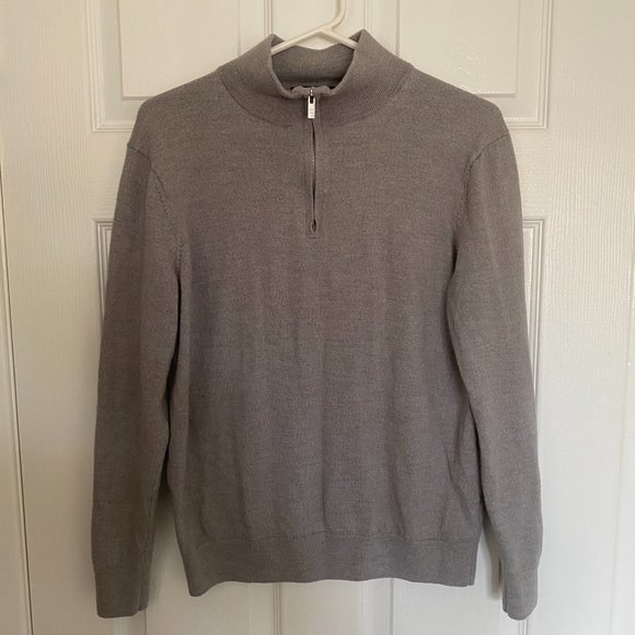 Grey Men's Pull over sweater in Large by Black and Brown - Picture 1 of 3